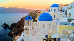 Encuentra vuelos baratos desde Bolivia a Fira