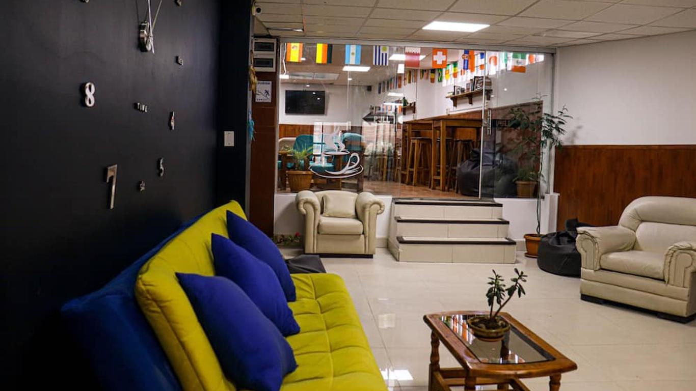 Lobo Hostel La Paz
