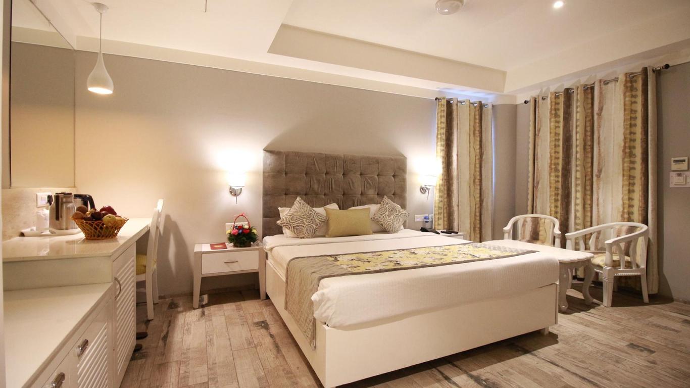 Hotel Emerald